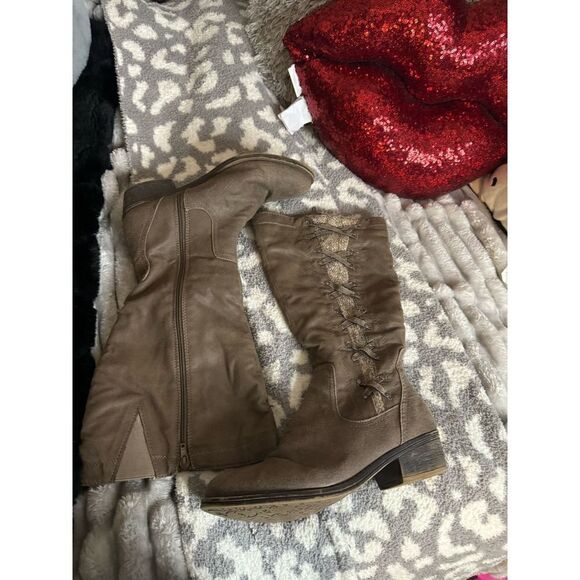 10m cloudwalkers by avenue lace up sweater knee high boots tan - Picture 2 of 7